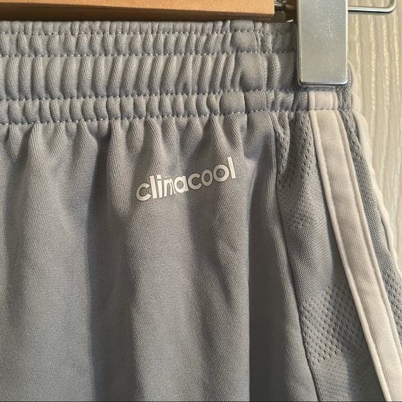 Adidas Comfortable Breathable Shorts With An Elastic Waistband - Picture 5 of 6